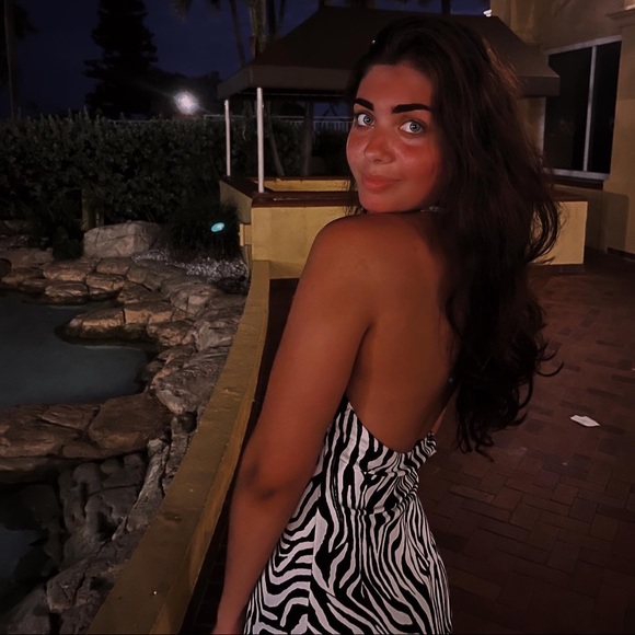 Meet your Posher, Gabbi - Picture 1 of 1